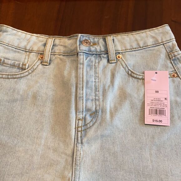 NWT Wild Fable High Waisted Jean Shorts - Picture 2 of 4